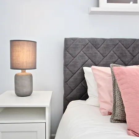 Akicity Arroios Bronze شقة *